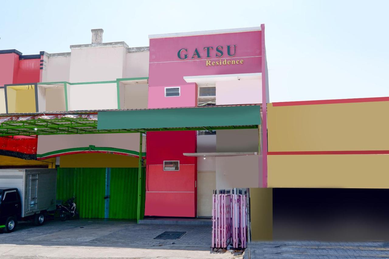 Oyo 1815 Gatsu Residence Semarang Eksteriør billede